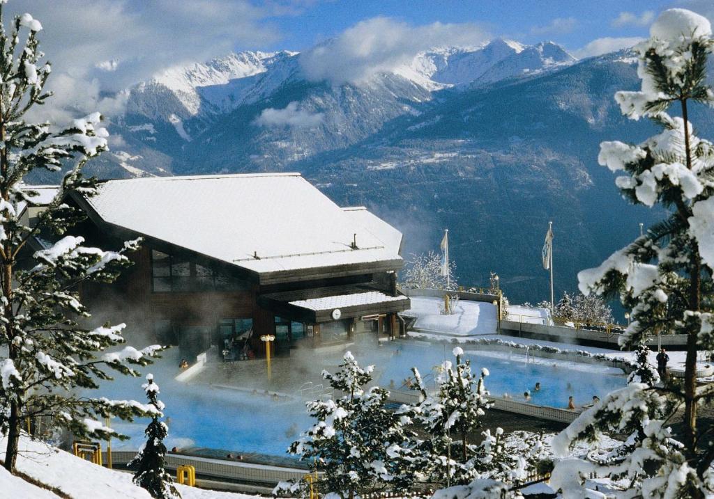 Hotel Les Bains D'Ovronnaz Kültér fotó